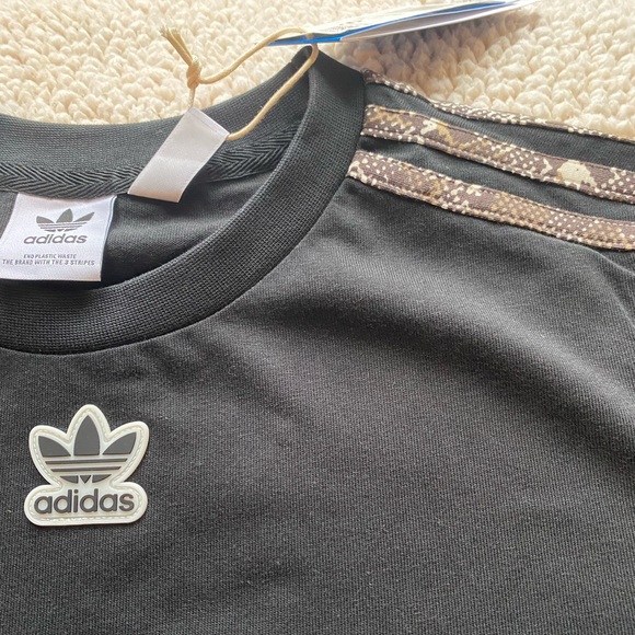 Adidas Original- Snake T-Shirt, SIZE: S - Picture 5 of 6